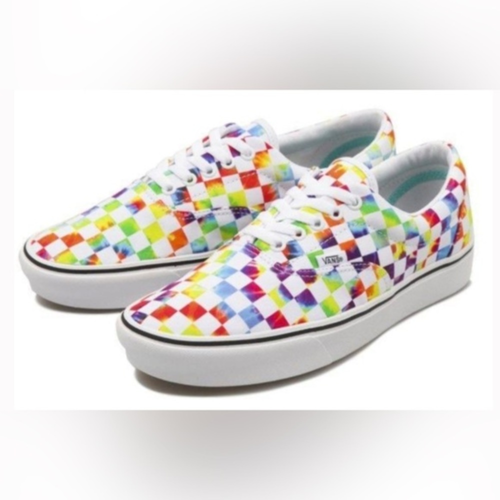 UEC Vans ComfyCush Era
Tie-Dye Checker Men’s Sz 12